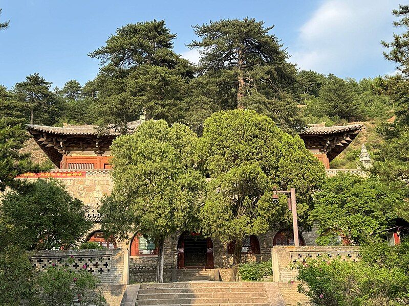 File:Foguang temple.jpg