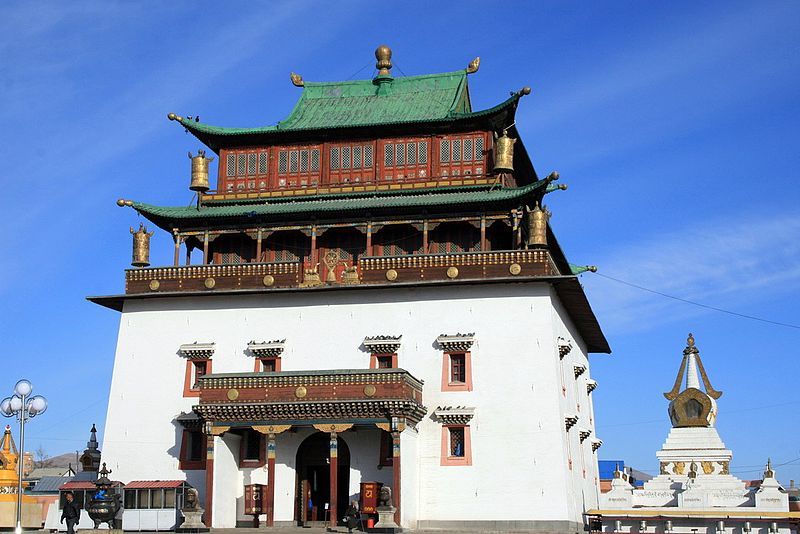 File:Gandantegchinlen Khiid Monastery.jpg