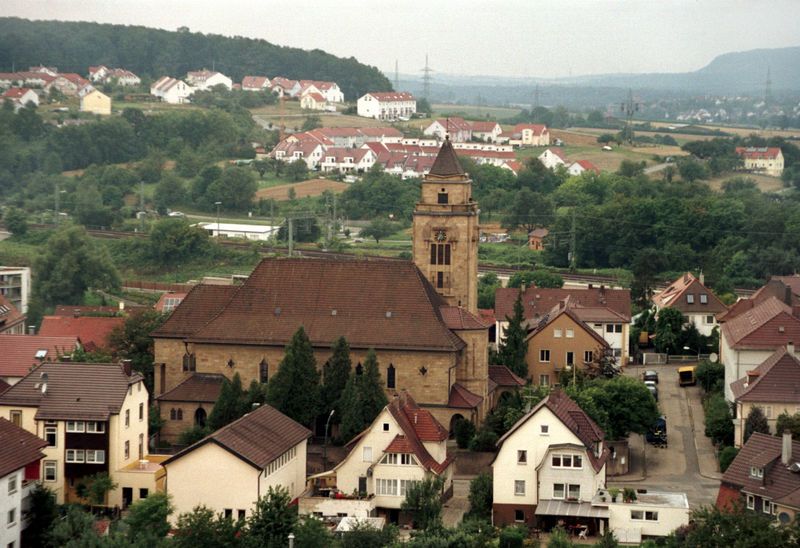 File:Herz-Jesu-Kirche Mühlacker.jpg