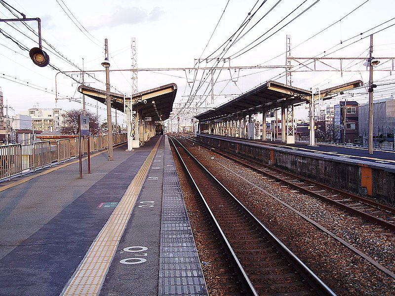 File:JRW-KoshienguchiStation-2.jpg