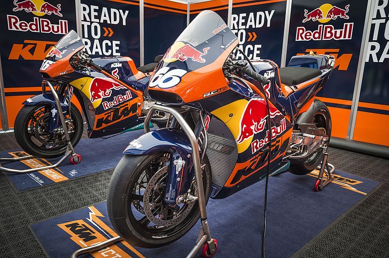 File:KTM MotoGP-Maschinen.jpg