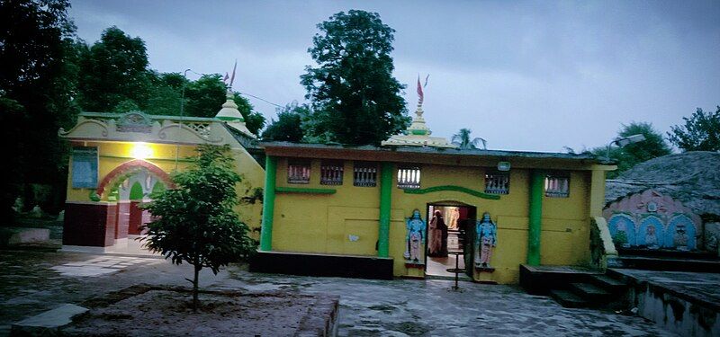 File:Madhabananda Temple.jpg