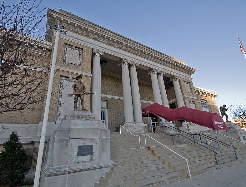 File:MemorialHallDayton.jpg