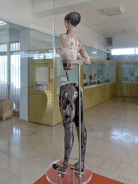 File:Palaikastro Kouros 09.jpg