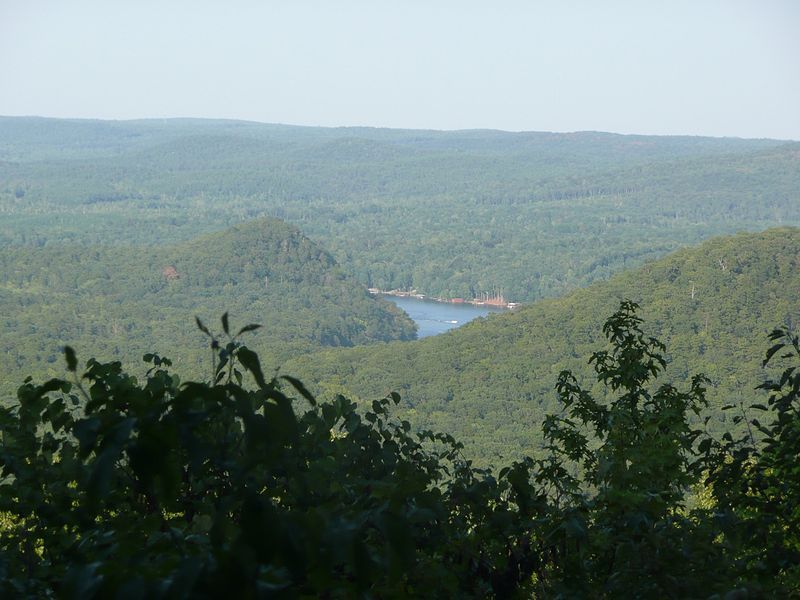 File:Uwharrie Lakes.jpg