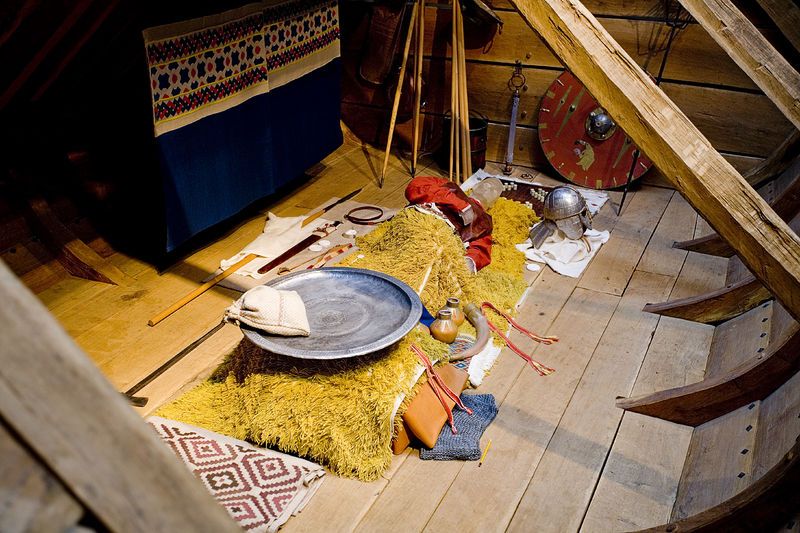 File:2008-05-17-SuttonHoo Burial.jpg