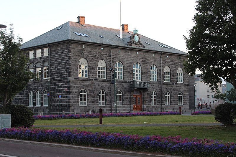 File:Alþingi 2012-07.JPG