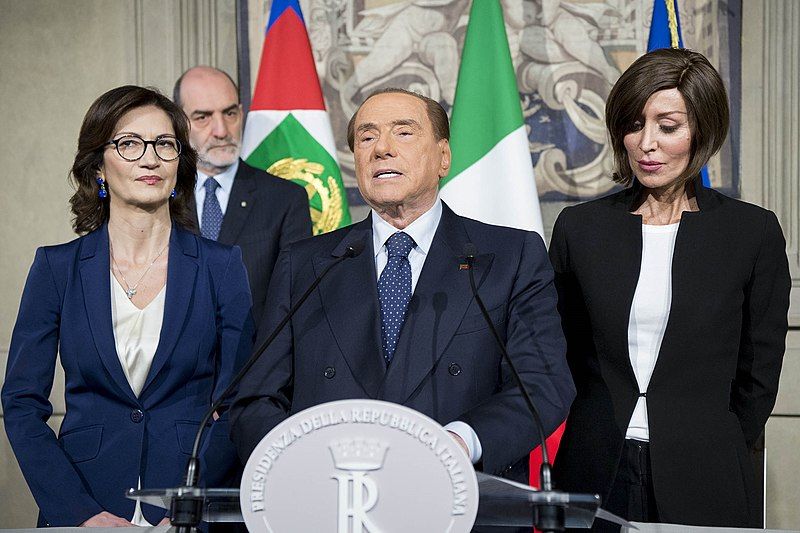 File:Berlusconi Gelmini Bernini.jpg