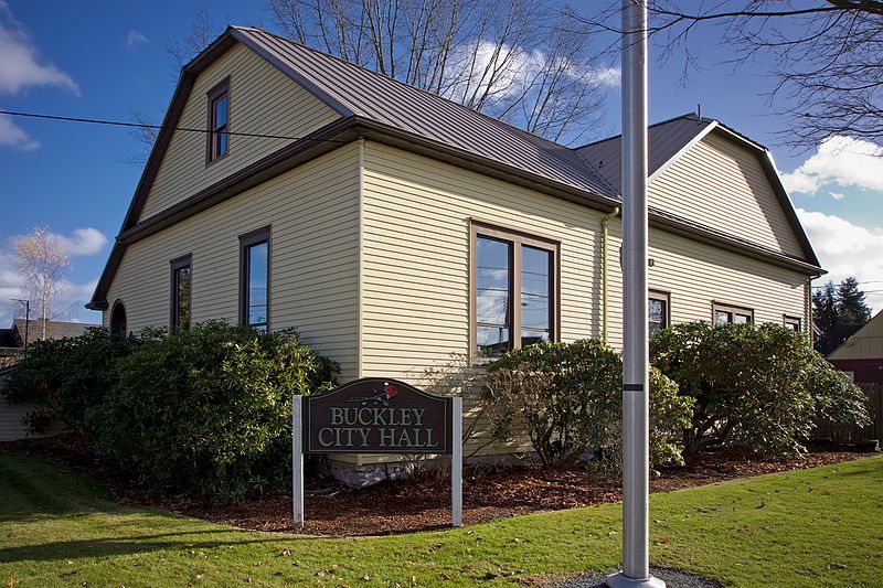 File:Buckley City Hall.jpg