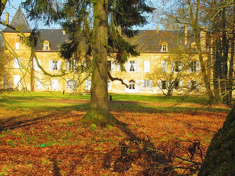 File:Chateau Preich.JPG