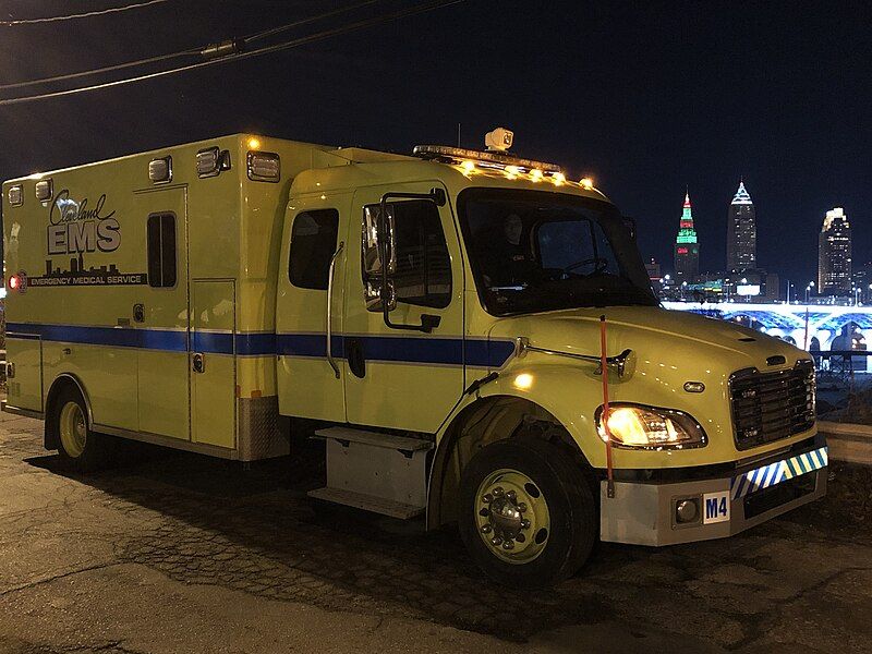 File:Clevelandmedic4atnight.jpg