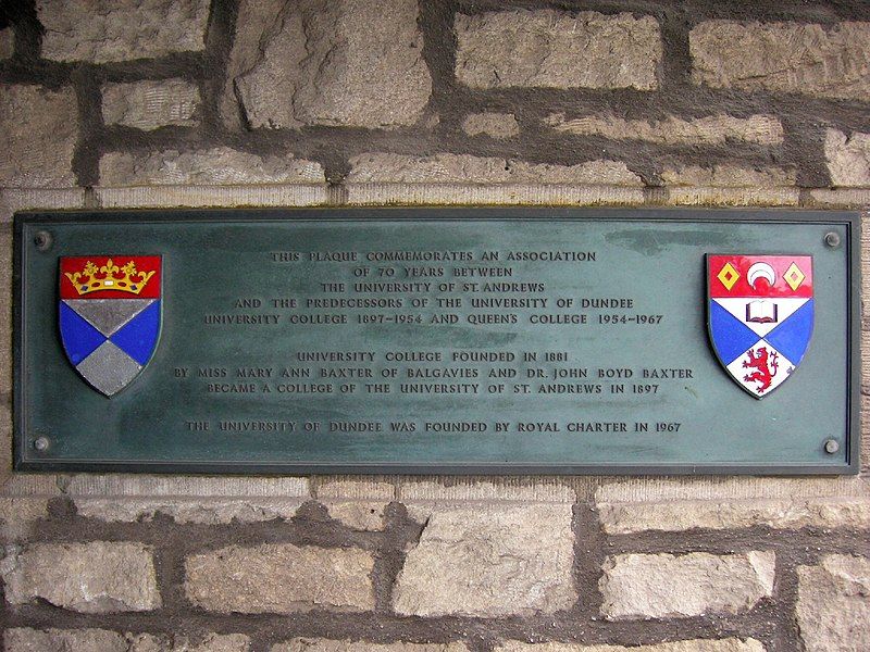 File:Dundee Uni Plaque.jpg