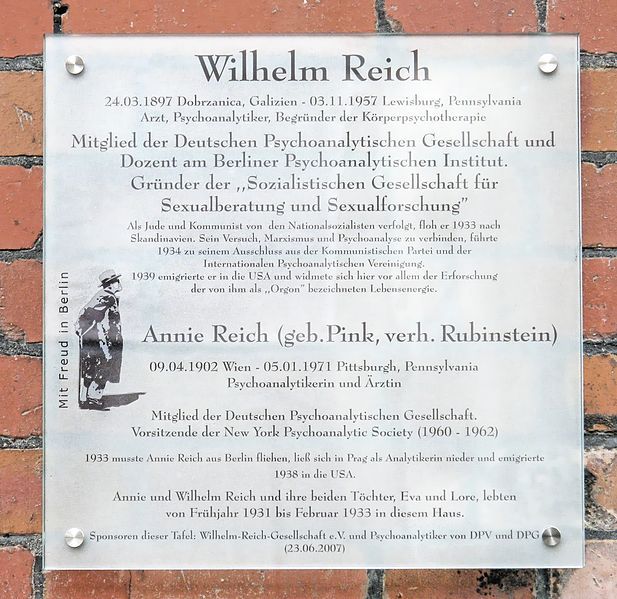 File:Gedenktafel Wilhelm Reich-2.jpg