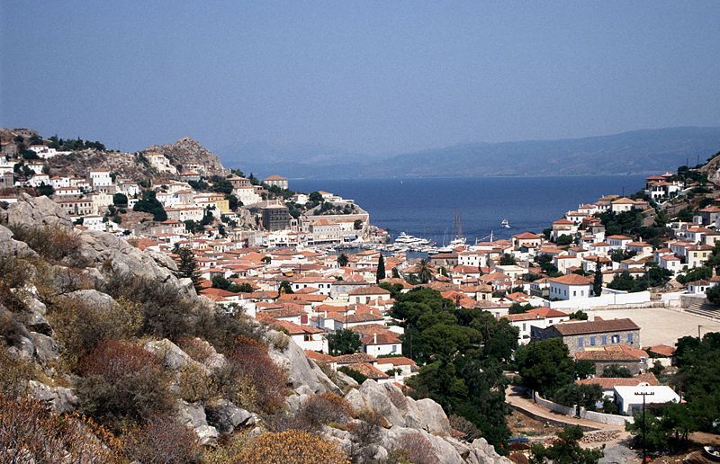 File:Hydra town 02.jpg