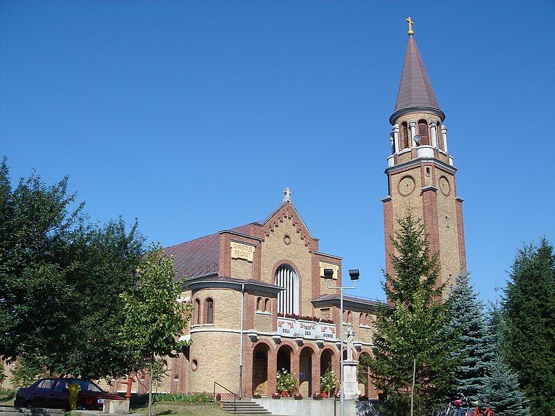 File:KelebijaCatholicChurch.JPG