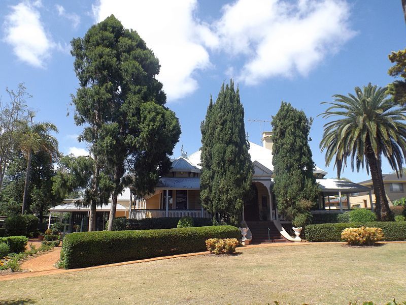 File:Kensington, Toowoomba front.jpg