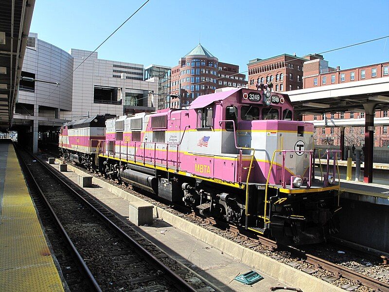 File:MBTA3gs21b at Boston.JPG