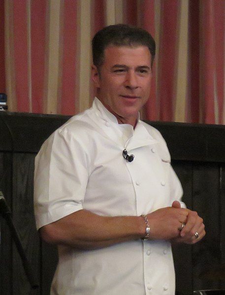 File:Michael Chiarello 2015.jpg