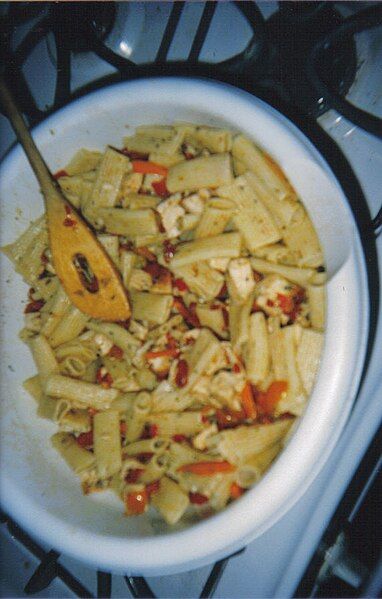 File:Pasta salad (1).jpg