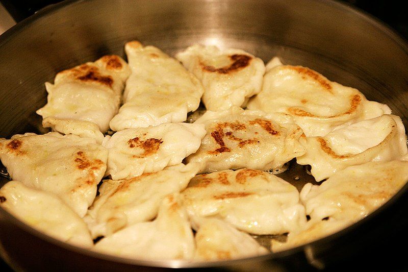 File:Pierogi frying.jpg