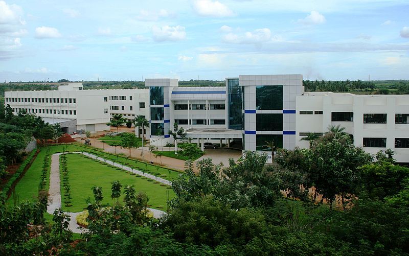 File:Prist University, Thanjavur,India.jpg