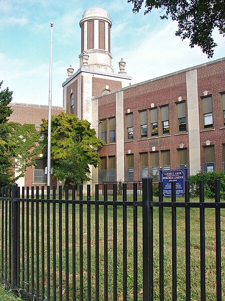 File:Rowen School Philly.JPG