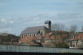 The church and surroundings in Pouilly-sur-Meuse