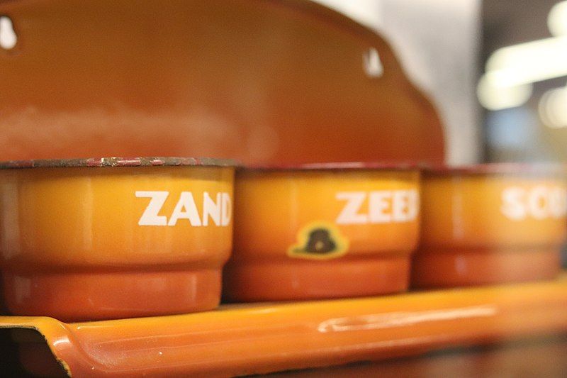 File:Zand zeep soda.jpg