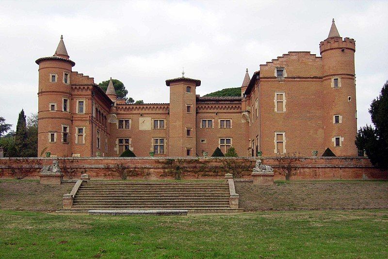 File:Château de Pibrac.jpg