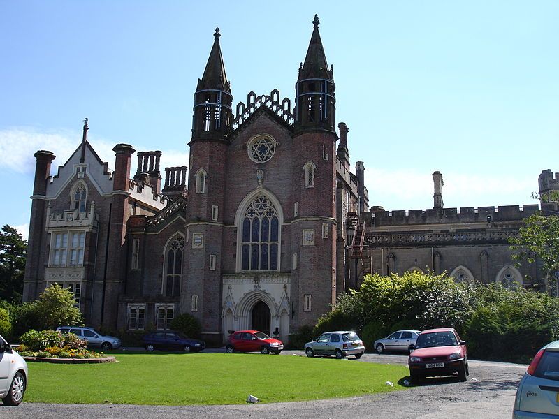 File:ConisheadPriory.JPG