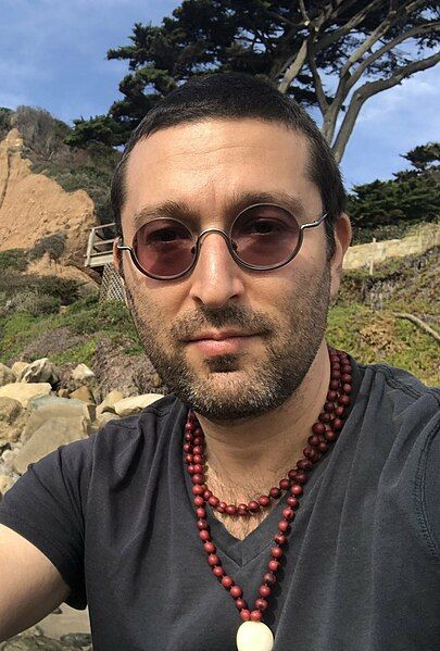 File:Dan-Goldman-Malibu-2018.jpg