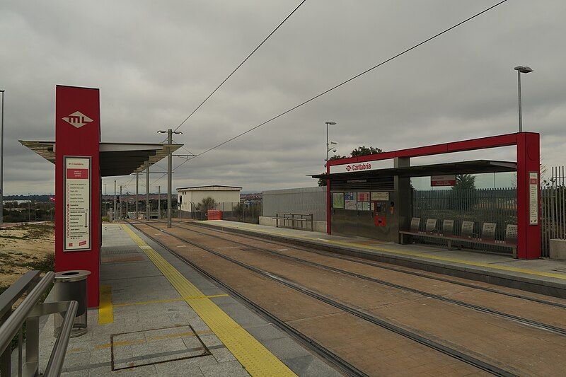 File:Estación de Cantabria.JPG