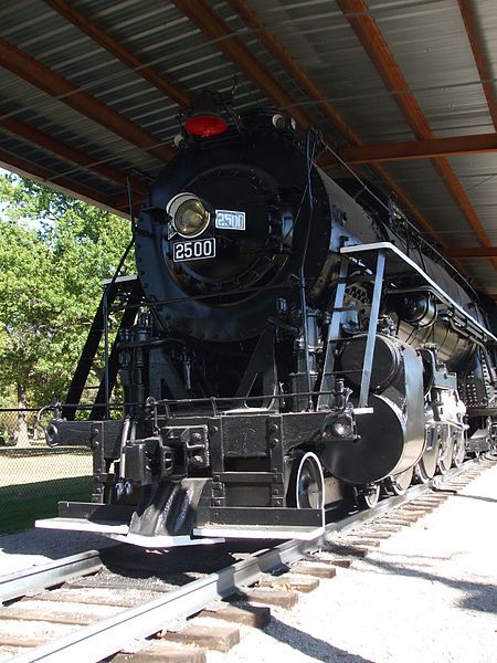 File:IC Engine 2500.jpg