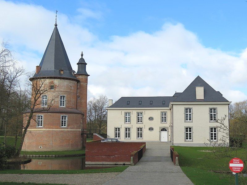 File:Kasteel van Diepenbeek.jpg