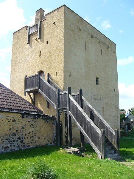 File:Liberton Tower.JPG