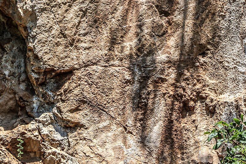 File:Lipci rock art2.jpg