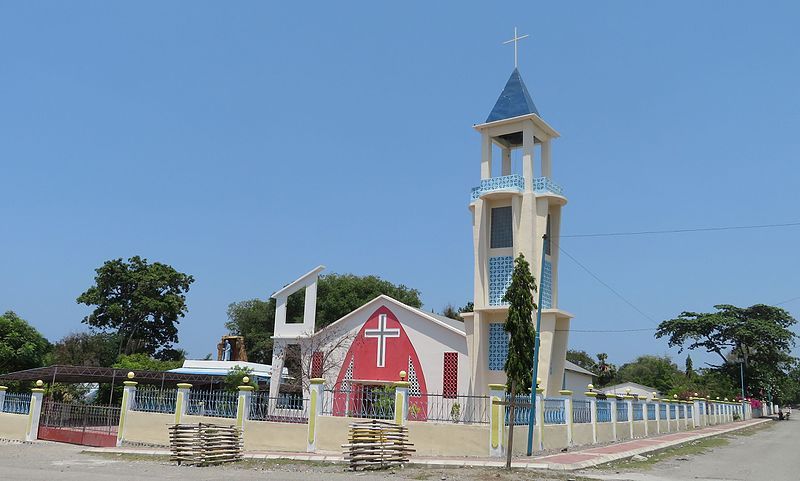 File:LiquiçáIgreja1.jpg