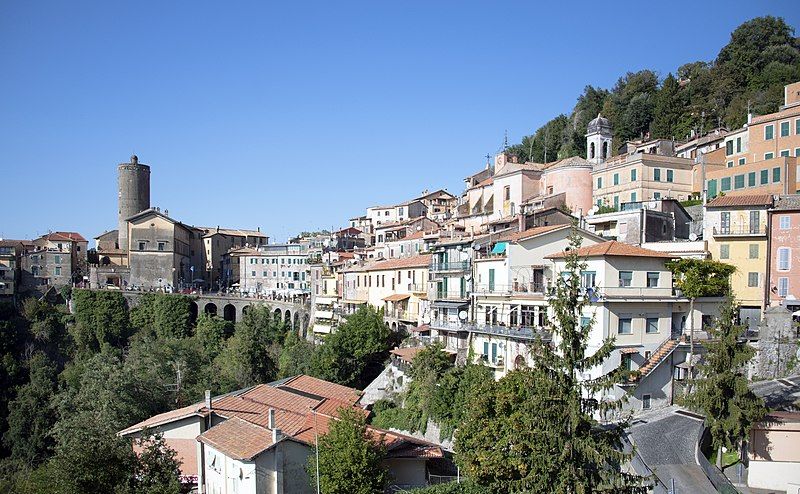 File:Nemi Panorama.jpg