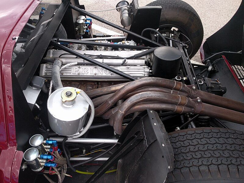 File:Nissan GR-8 Engine.jpg