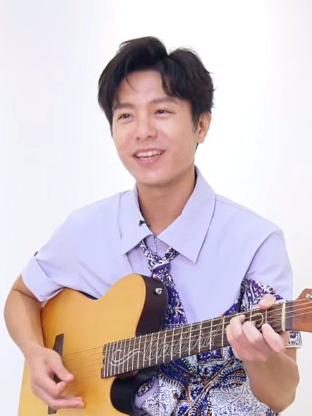 File:Play大明星 韋禮安.jpg