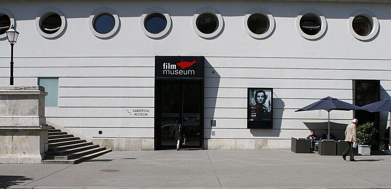 File:Österreichisches Filmmuseum.jpg