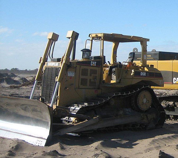 File:CAT D6R Bulldozer.jpg