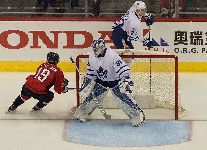 File:Capitals-Maple Leafs (34207976525).jpg