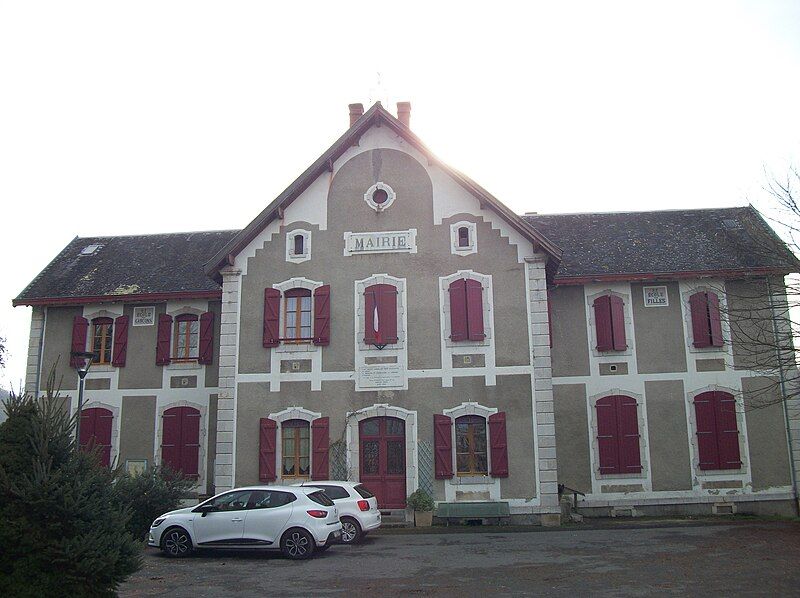 File:Cier-de-Rivière mairie.jpg