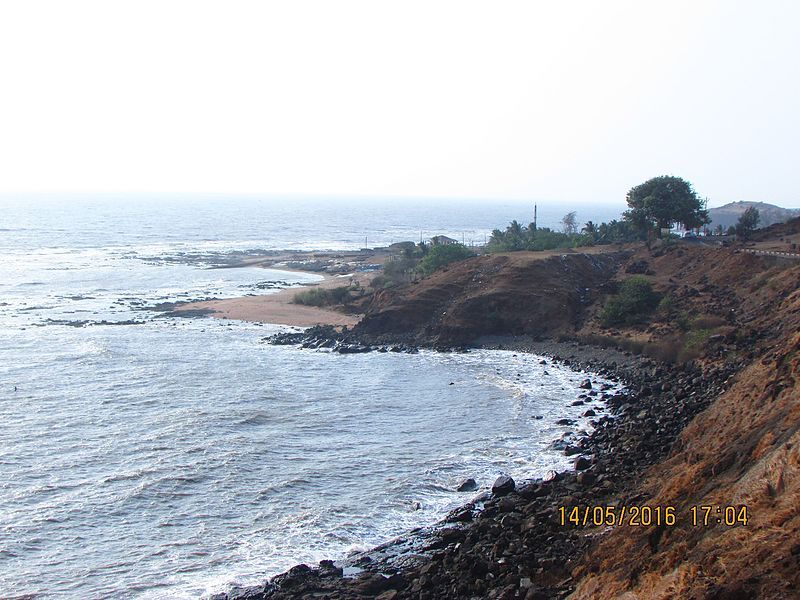 File:Cliffside Beach Drive.jpg