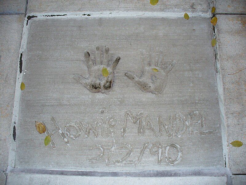 File:Howie Mandel handprints.jpg