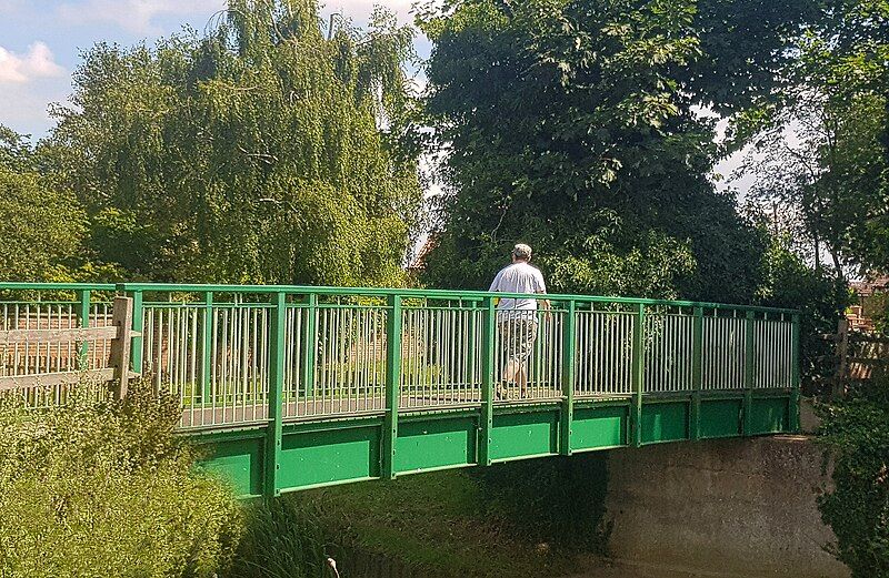 File:Masons Lane Bridge.jpg