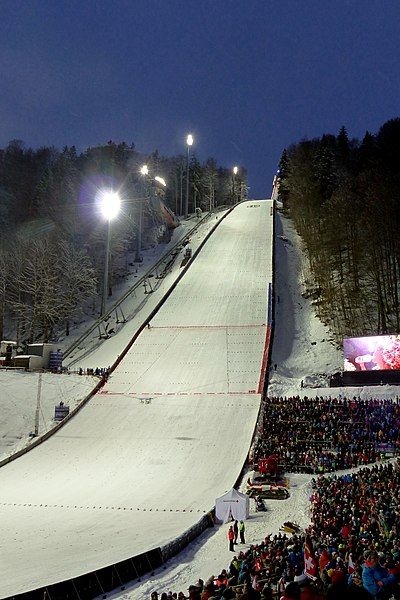 File:Oberstdorf HS235.jpg