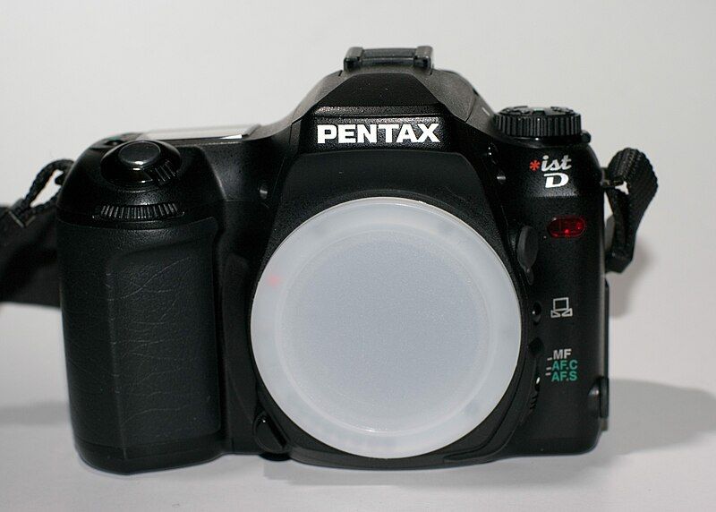 File:Pentax istD K7NS1880.jpg