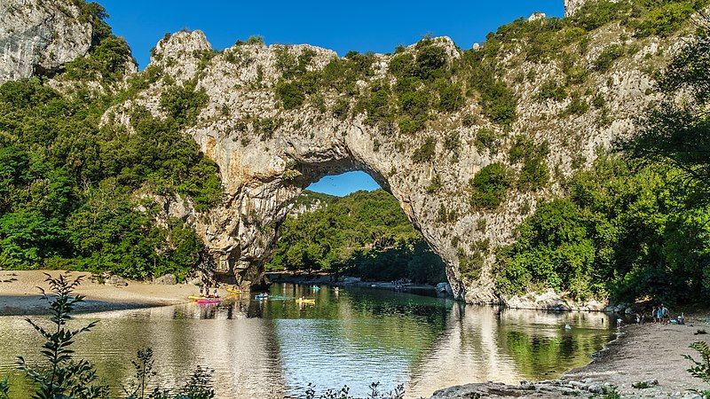 File:Pont d'Arc HDR.jpg